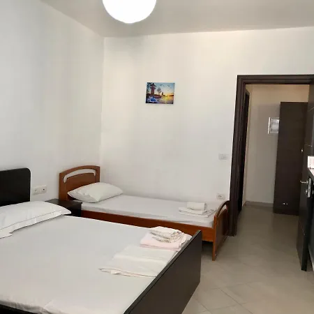 Appartement Lorenso Sarandë