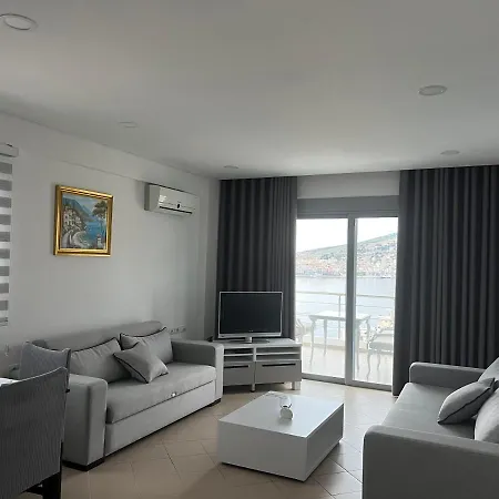 Apartment Lorenso Sarandë