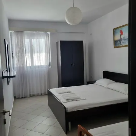 公寓 Lorenso Sarandë