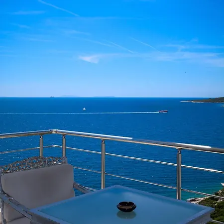 Lorenso Sarande